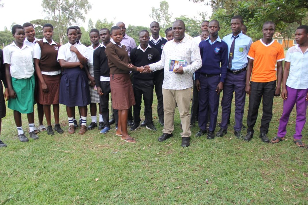 A village in Kochia collects sh 3.3M for 600 vulnerable students to avoid school dropout A village in Kochia collects sh 3.3M for 600 vulnerable students to avoid school dropout