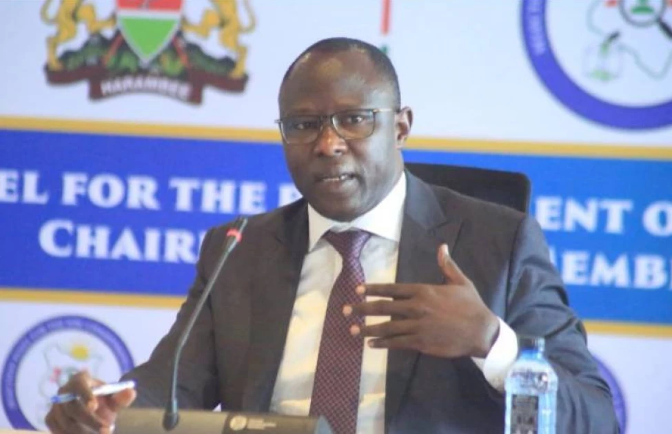 We Can Use Identity Cards for Voting