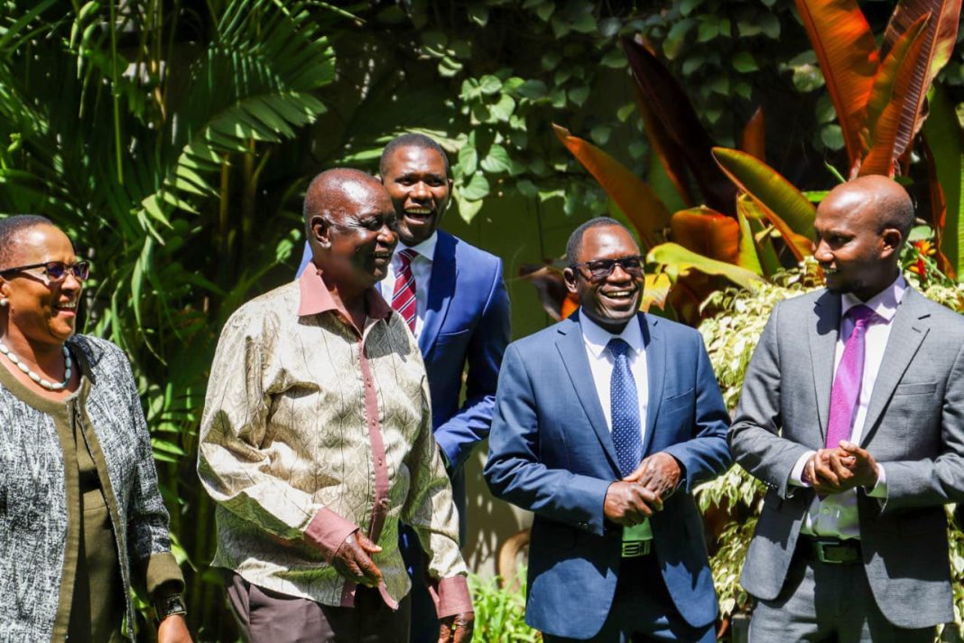 Dr Oburu, the new Sheriff, fitting into Raila’s footsteps of meeting with government officials and party officials Dr Oburu, the new Sheriff, fitting into Raila’s footsteps of meeting with government officials and party officials